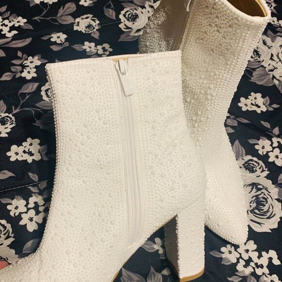 NEW-Top Moda White Textured Ankle Boots SZ 9 - Picture 8 of 8